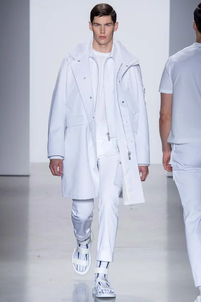 Look 33
